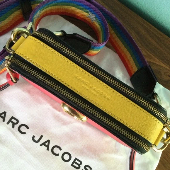MARC JACOBS Snapshot Saffiano Rainbow Strap Color Block Camera Bag Purse Multi - Picture 3 of 10